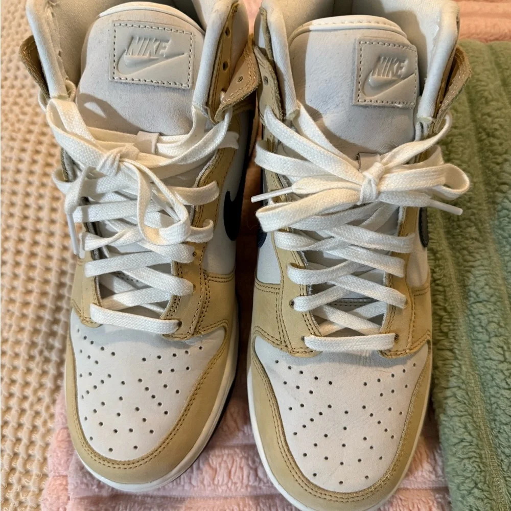 Nike High-Top Sneakers in White and Beige - Picture 3 of 4